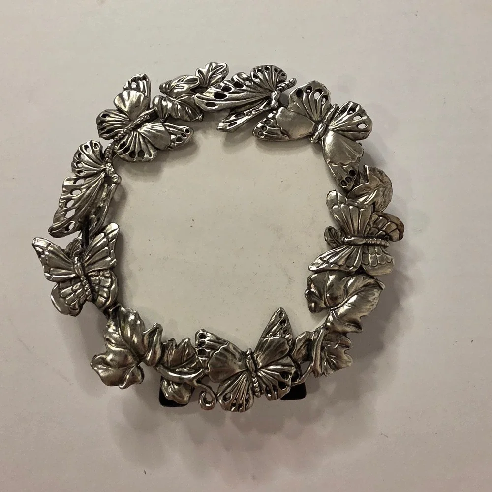 Vintage Silver Butterfly Wreath Round Picture Frame 5.5 Inch Metal Easel Back